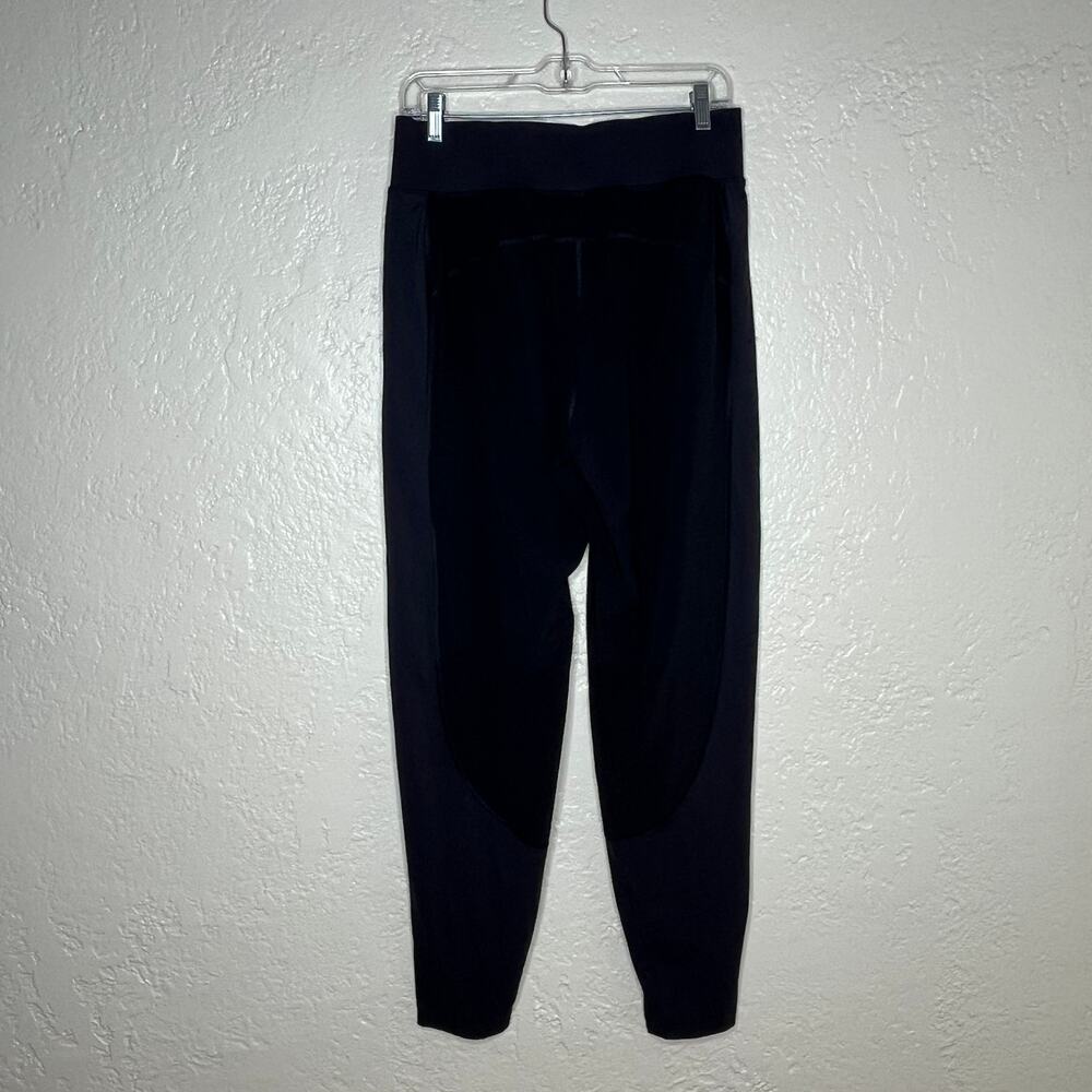 Athleta Run With It Featherweight Stretch Tapered Pant Black MT - Picture 3 of 9